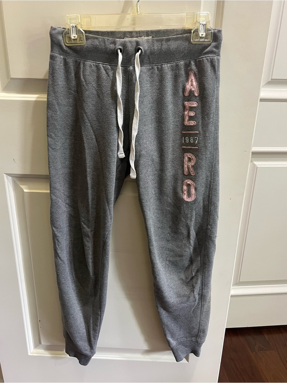 Aeropostale Women’s Gray Jogger Sweatpants with Pink Logo